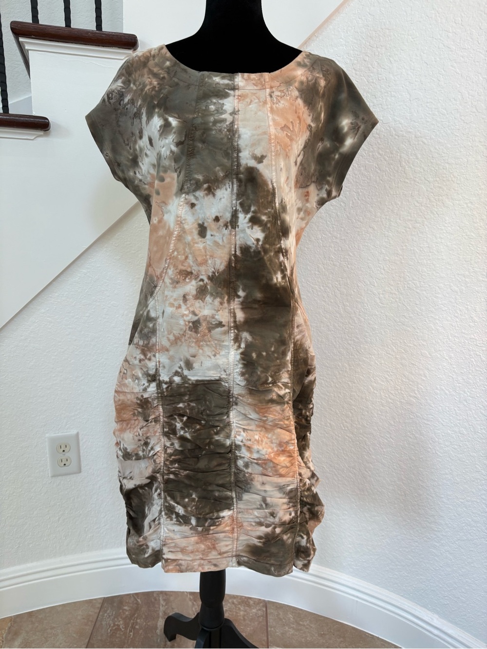 Casual Tie-Dye Midi Dress in Brown & Cream